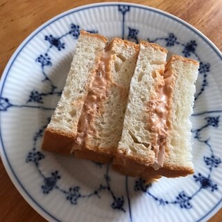 豆板醤マヨ和えツナサンド